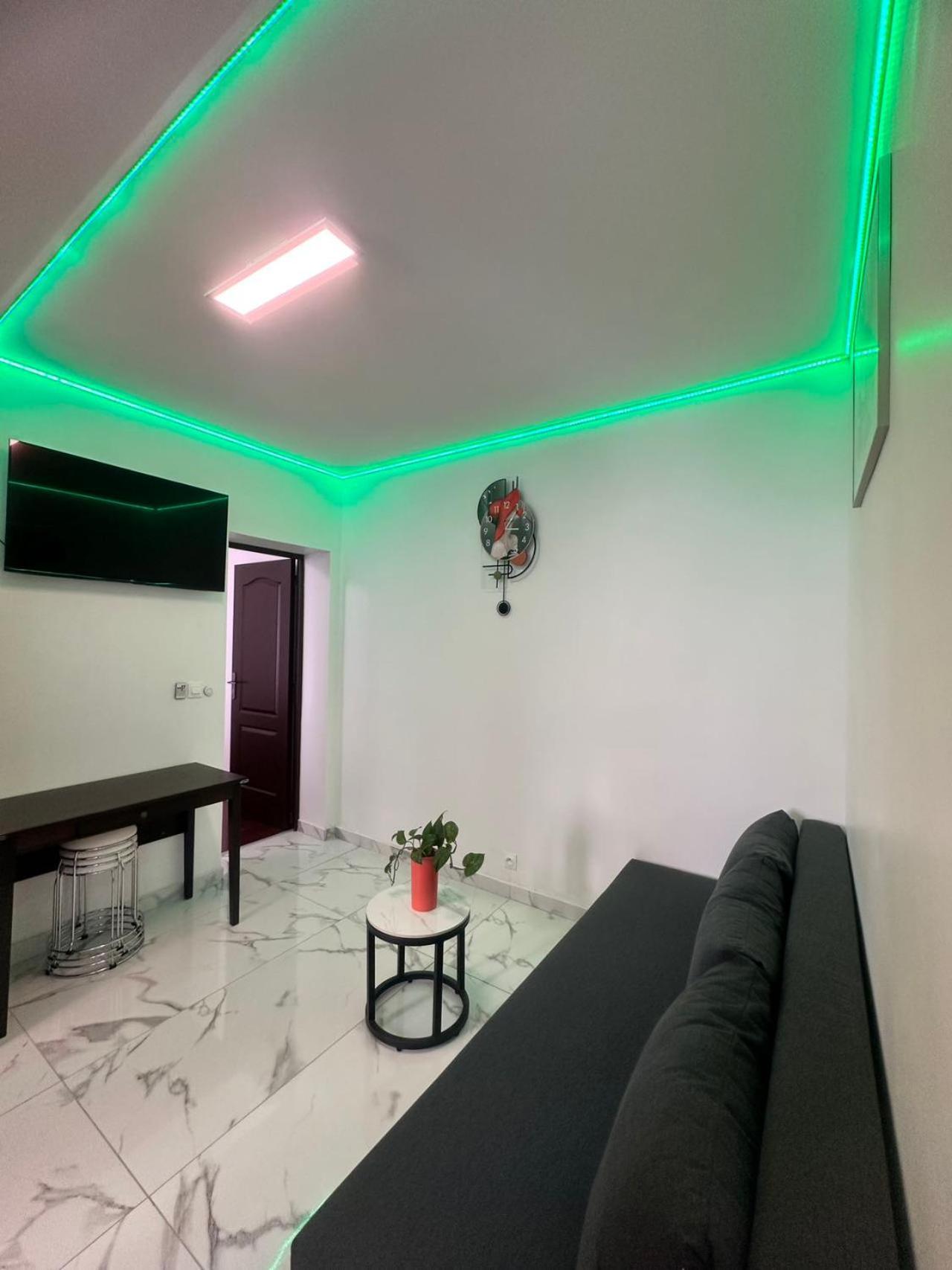 Superbe Appartement Renove Au Coeur De La Capitale Paris Exterior photo